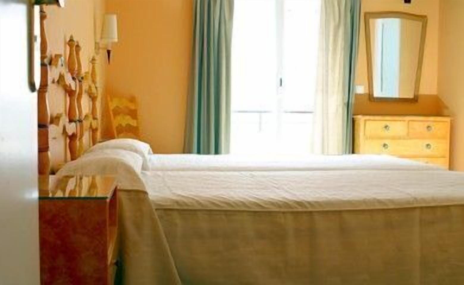 Hotel Es Furio Tamariu Bagian luar foto