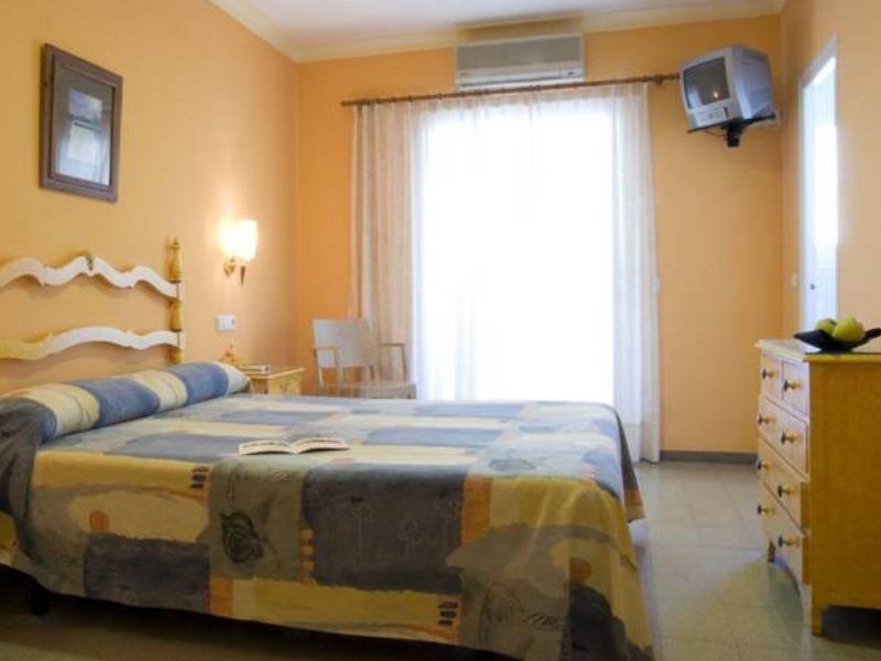 Hotel Es Furio Tamariu Bagian luar foto