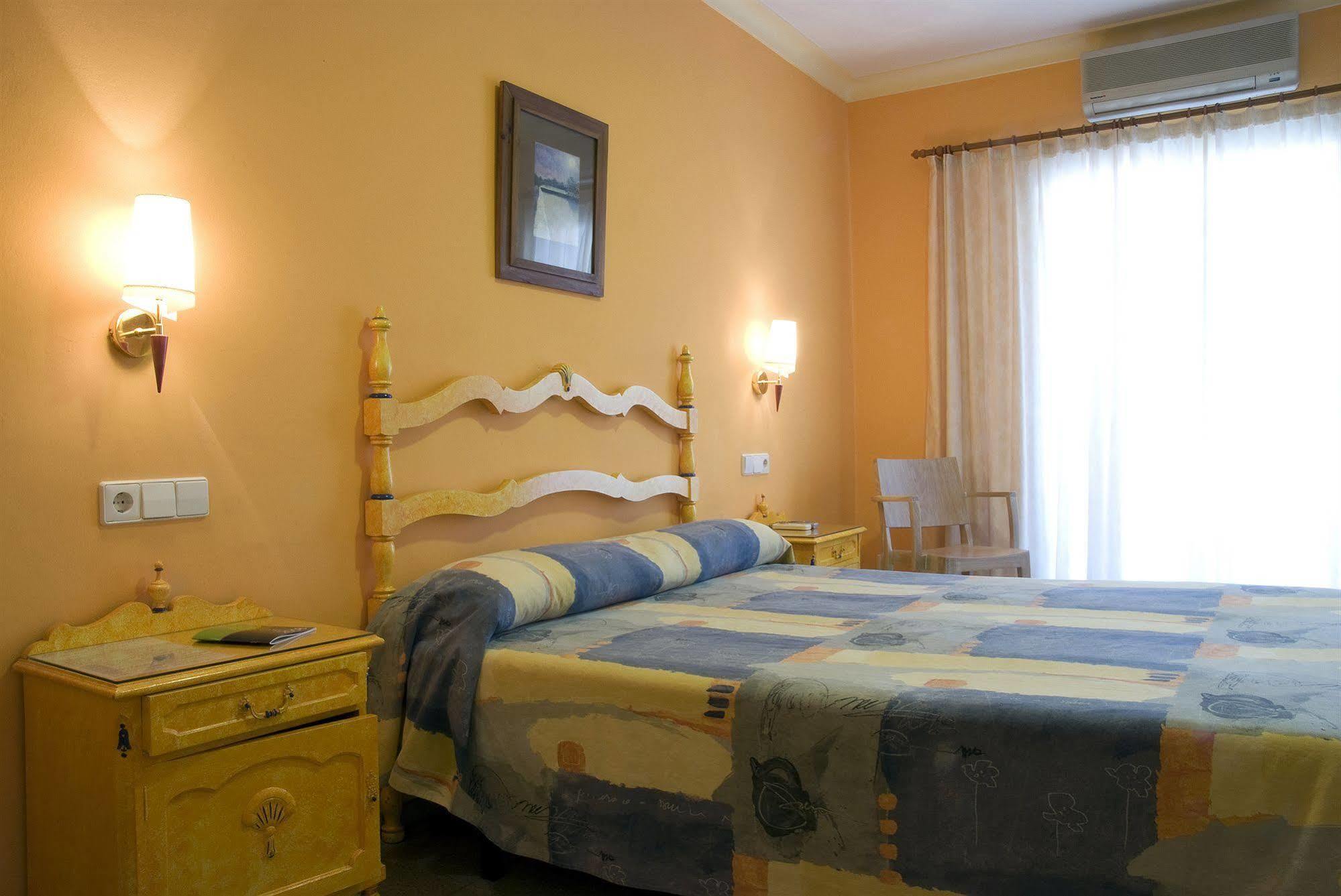 Hotel Es Furio Tamariu Bagian luar foto